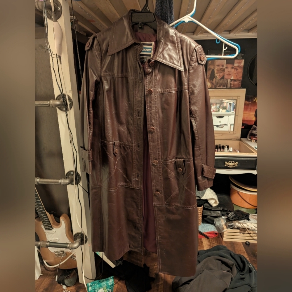 Vintage 100% leather Suburban Ban Heritage trench coat size 12 womens